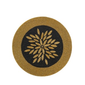 Napperons perlés élégants faits à la main pour la configuration de table rustique Tapis de table fantaisie avec broderie de perles de rocaille avec un design géométrique - Product Image 1