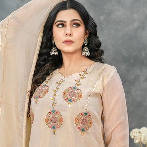 Dernier créateur, tissu de soie pure, tenue scintillante, meilleur travail à la main, mode féminine, tenue de fête, vente chaude, Salwar Kameez Kurti Indian - Product Image 1