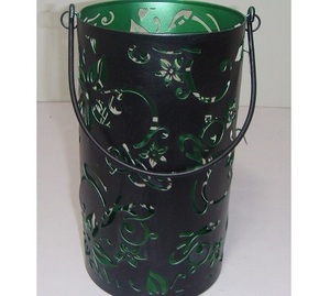 Farol Colgante Moderno de Metal Negro y Verde con Diseño Floral Calado, Portavelas para Decoración de Jardín y Hogar, Farol Votivo de Hierro - Product Image 1
