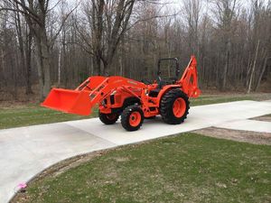รถแทรกเตอร์เกษตร Kubota M7060 ขับเคลื่อน 4 ล้อ ราคาโรงงาน ขายในราคาถูกมาก - Product Image 4