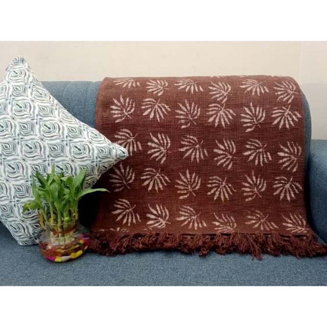 สีน้ำตาล