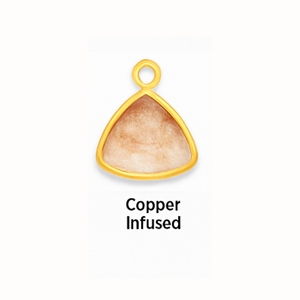 Cobre facetado, triángulo infundido, abalorio de piedras preciosas, bisel chapado en oro rosa, piedra natal hecha a mano, componente de joyería, Base de plata esterlina - Product Image 1