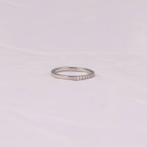 แหวนเพชรเม็ดเล็กทรงกลมเจียระไนแบบไมโครเพฟ ฝังเพชรแล็บโกรว์ ครึ่งวง 14KT ทองคำแท้ สำหรับงานแต่งงาน ทำเป็นเครื่องประดับพิเศษสำหรับผู้หญิง - Product Image 4