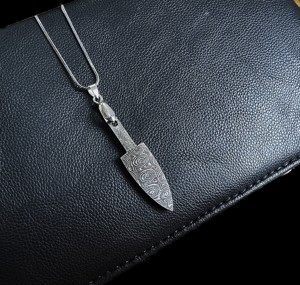 Handmade Damascus steel mini pendant, birthday gift, gift for her, new fashion, handmade pendant - Product Image 6