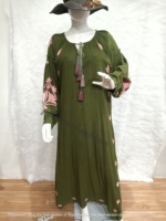 Style bohème broderie vintage travail à la main lourd évasé et bouffant à manches longues coupe et évasée robe ukrainienne à manches longues unique