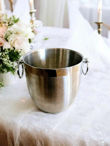 ถังน้ำแข็งโลหะสแตนเลสทนทานออกแบบมาเพื่อประสิทธิภาพที่ยาวนานและการนำเสนอที่หรูหราในโอกาสพิเศษ - Product Image 3
