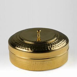 Boîte à épices Masala Dani en laiton pur martelé 7 récipients 1 cuillère 1.2kg Bienfaits pour la santé Bouteilles et bocaux de stockage pour la cuisine - Product Image 3