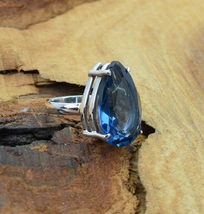 Elegant 925 Sterling Silver Iolite <b>Quartz</b> Gemstone <b>Ring</b> Handmade Elegant Pear Shape Faceted Gemstone Christmas Bezel Setting - Product Image 3