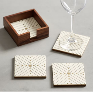 Posavasos redondos de mármol blanco con un elegante incrustado de madera en forma de chevron. Disponible a precios de mayoreo. - Product Image 4