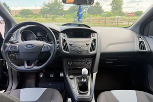 Excellent état, Ford Focus ST d'occasion 2018 - Product Image 4