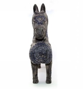 Decoración antigua, decoración barata para el hogar, estilo artesanal, producto OEM, caballo de madera grande Vintage con brocado, tela de cera dibujada a mano - Product Image 1