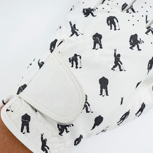 Gant de golf en cuir souple et luxueux pour un confort, une durabilité et une adhérence Système de prise en main haut de gamme pour un contrôle inégalé Gants de golf - Product Image 6