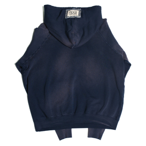 เสื้อฮู้ดดี้ผ้าฝ้าย 100% ปักลายตัวอักษรประดับเพชร สำหรับฤดูหนาว บริการ OEM ผ้าฟลีซหนานุ่ม สไตล์สตรีทแวร์ พร้อมบริการติดแบรนด์ตามสั่ง - Product Image 2