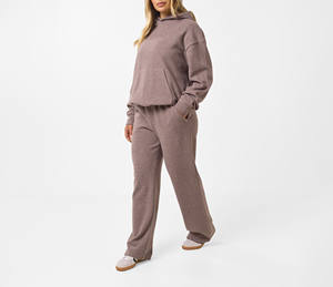 ชุดวอร์มผู้หญิงคุณภาพพรีเมียม ผ้าฝ้ายผสมโพลีเอสเตอร์ 100% เสื้อครอปฮู้ดดี้สีน้ำตาล พร้อมกางเกงขายาวเข้าชุด ทรงหลวม สไตล์สบายๆ ไร้ความยุ่งยาก - Product Image 4