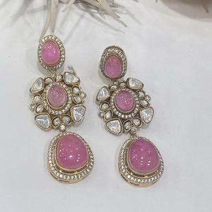 ต่างหูแฟชั่นสวยหรูสำหรับผู้หญิง ประดับด้วยเพชรซิร์คอน ชุบเงินบนทองเหลือง เหมาะสำหรับงานแต่งงานและเป็นของขวัญสำหรับงานปาร์ตี้ - Product Image 1