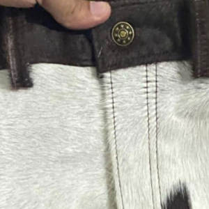 Prix de gros Shorts en cuir de vache pour hommes avec design et logo personnalisés Vêtements décontractés d'été Cuir de vache de haute qualité Short - Product Image 5