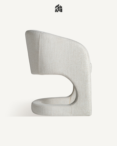 Chaise de salle à manger Zarvelina en teck de luxe, bois massif, fabrication artisanale haut de gamme, mobilier moderne et élégant pour la maison avec revêtement en microfibre - Product Image 4