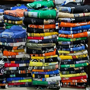 Produsen T-shirt dan Surplus Stok Bermerek Pakaian Sisa Overruns Stok Banyak Pria T Shirt Banyak Stok Besar Pesanan Massal