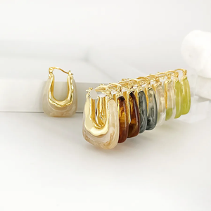 Pendientes Largos Geométricos Clásicos y Contemporáneos de Aleación de Zinc con Baño de Oro de 14K para Mujer, Accesorios Audaces para el Amor - Product Image 3
