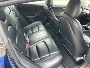 Tesla Model 3 Long Range AWD 2022, neuve/occasion, batterie 110 kWh, puissance 300 kW, couple 500 Nm, origine USA, à vendre - Product Image 5