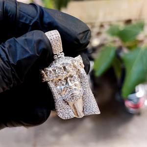 Collar con Colgante de Jesús con Diamante Moissanite VVS Certificado por GRA, Chapado en Oro sobre Plata 925, Joyería Fina para Mujer a Bajo Precio - Product Image 5