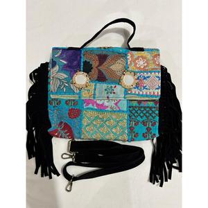 Sac à main décontracté pour filles fait main, en cuir patchwork, avec broderie décorative, fermeture à rabat, deux sangles, idéal pour les fêtes et la plage - Product Image 1