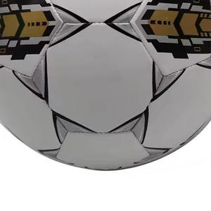 Balón de entrenamiento de fútbol duradero Alaay con logotipo de diseño de color personalizado para entrenamiento de fútbol y aplicación de partidos - Product Image 5