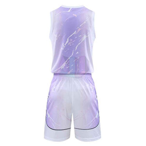 Tenues de basketball fabriquées en usine, numéros/noms/logos personnalisés, grandes tailles, 100 % polyester, couleurs et tailles personnalisées disponibles - Product Image 2