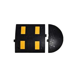 Ileritraffic Reductor de Velocidad de 4 Bandas Reflectantes de Caucho Natural + Carbón Negro 50 x 50 x 4 cm 10-15 mph para Superficies Asfálticas - Product Image 2