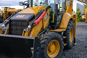 Cat 430 แบคโฮหน้าตักหลังขุด 4x4 รถแค็บแบบปิดพร้อมเครื่องปรับอากาศ ที่นั่งนั่งลม - Product Image 4