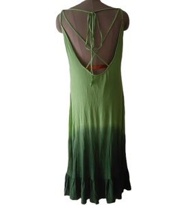 Vestido Maxi con cuello Halter para mujer Beige y azul cielo Ombre con diseño recortado en la espalda - Product Image 4