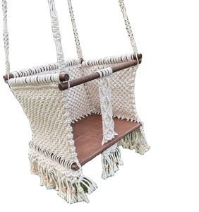 Cuna Colgante de Macramé Hecha a Mano para Interiores y Exteriores, Estilo Cama para Bebé, Color Natural - Product Image 1