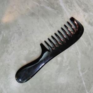 Peigne en corne naturel fait à la main poli Design confortable et durable pour une utilisation en salon Peigne polyvalent pour la coiffure de toilettage de barbe - Product Image 5