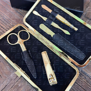 OFERTA ESPECIAL Juego de Manicura y Pedicura Profesional de Acero Inoxidable de 5 Piezas, Color Personalizado, Cortaúñas, Tijeras, Lima, Empujador de Cutículas - Product Image 2