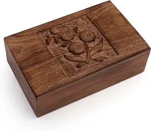 Декоративная деревянная шкатулка для украшений