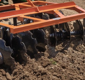 Grada de discos dentada de 6 pies con montaje de 3 puntos para tierras agrícolas, equipo agrícola - Product Image 2
