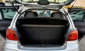 Toyota VITZ d'Occasion, Conduite à Droite, Années 2003 à 2024 - Product Image 4