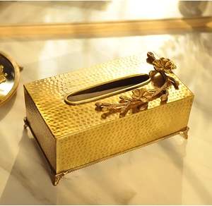 Distributeur de mouchoirs en métal avec boîte de mouchoirs en métal à haute brillance pour salles de bain élégantes, boîte à mouchoirs rectangulaire en métal - Product Image 4