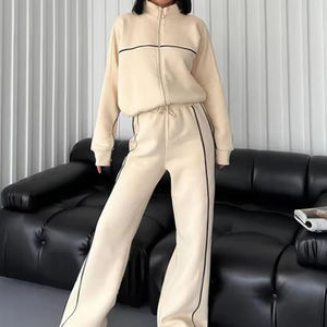 ชุดเสื้อผ้า2ชิ้นสำหรับผู้หญิงชุดวอร์มแนวสปอร์ตลำลองคุณภาพสูง - Product Image 1