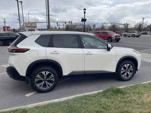 2023 N-issan Rogue SV - Product Image 3