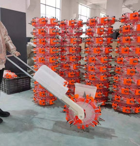 Máquina agrícola, máquina plantadora de maíz de 4 filas, máquina de trasplante montada en Tractor, sembradora de maíz a la venta - Product Image 1