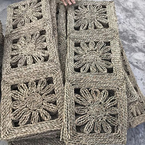 เสื่อหญ้าทะเลพรีเมี่ยมเสื่อหญ้าทะเลทำด้วยมือเป็นมิตรกับสิ่งแวดล้อมเสื่อปูพื้นคุณภาพสูงทนทานจากผู้ผลิตเวียดนามที่เชื่อถือได้ - Product Image 1