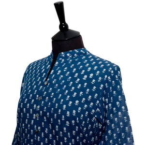 VENTE Haut KURTA court Style 7 Indigo avec motif blanc Haut indien pour femme Haut à motifs Col en V Manches longues Haut décontracté Cadeau pour elle - Product Image 1
