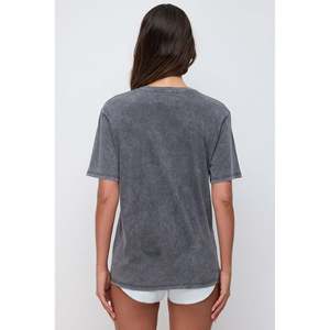 เสื้อยืดโพลีเอสเตอร์ 100% ทรงหลวม สไตล์ลำลอง ซักแล้ว - Product Image 5