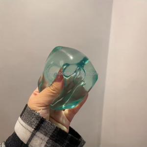 Adorable Juguete Sensorial Antiestrés de Cubo de Hielo, Juguete de Compresión 3D de Levantamiento Lento, Cubo de Ventilación para Niños y Adultos - Product Image 4