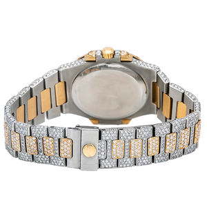 Reloj de Lujo con Movimiento de Cuarzo, Esfera de Cristal y Moissanita Plateada - Product Image 4