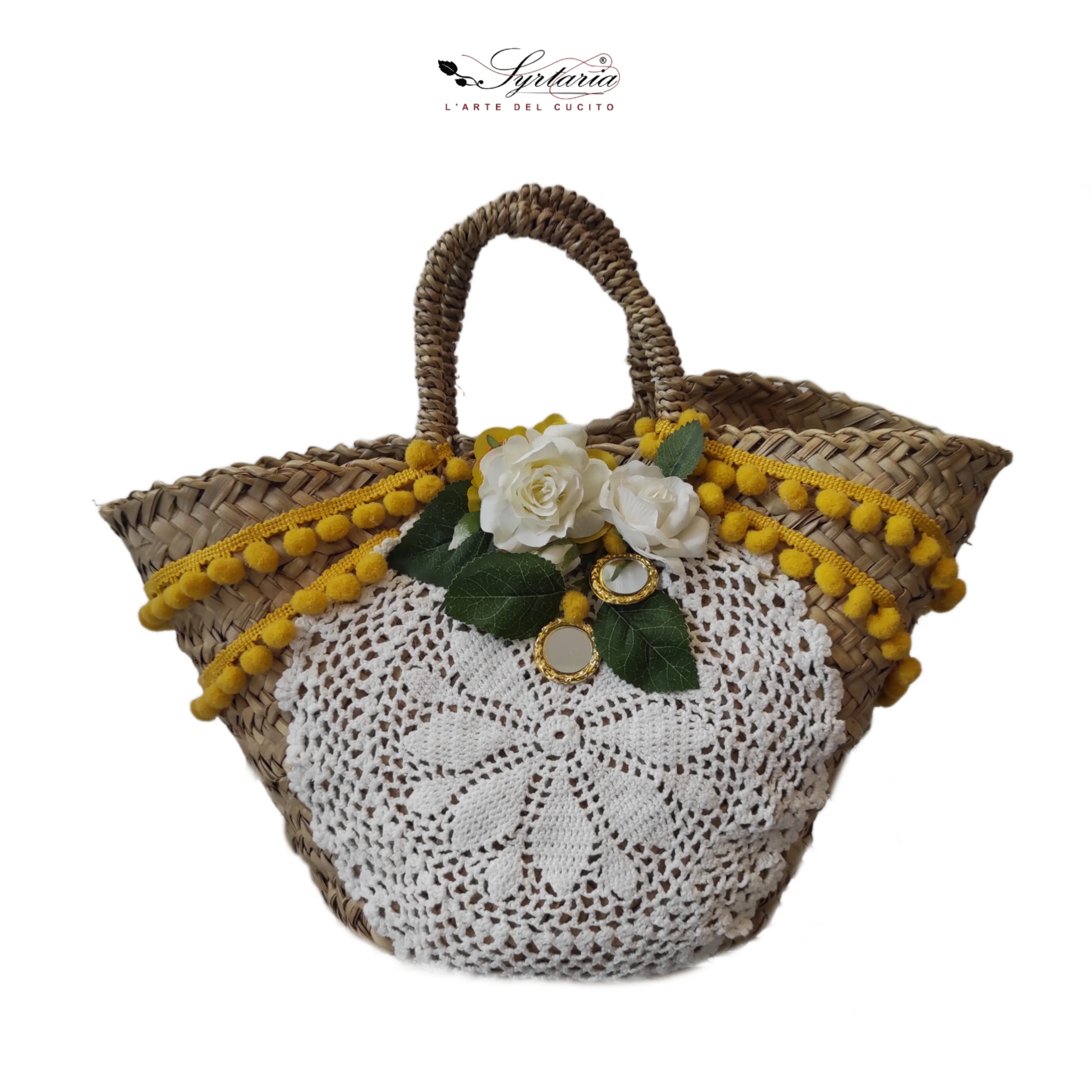 Borsa siciliana elegante e artigianale con ponpon e uncinetto fatto a mano. Accessorio moda