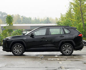 รถ SUV ปี 2024 มือสอง รุ่น Urban ขับเคลื่อน 4 ล้อ เครื่องยนต์เบนซิน 2.0 ลิตร เกียร์อัตโนมัติ เครื่องยนต์เทอร์โบ ภายในสีอ่อน พวงมาลัยซ้าย - Product Image 4