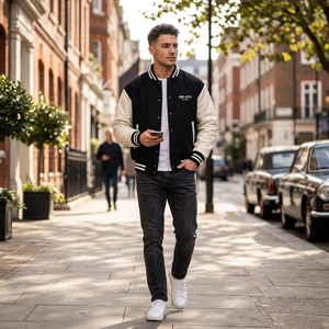 Chaqueta de Béisbol Clásica con Capucha ONEAPEX Negra y Blanca Personalizada, Mangas de Lana y Cuero, Invierno, Fabricante OEM ODM - Product Image 5
