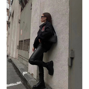 Logo personnalisé polaire femmes pull décontracté épais coton biologique noir demi-fermeture éclair à capuche brodé mode à capuche pour les femmes - Product Image 2